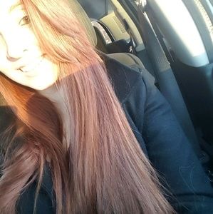 Meet your Posher, Danielle